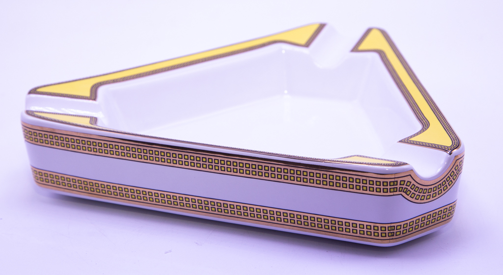 Cinzeiro para Charuto Cerâmica 1806-1