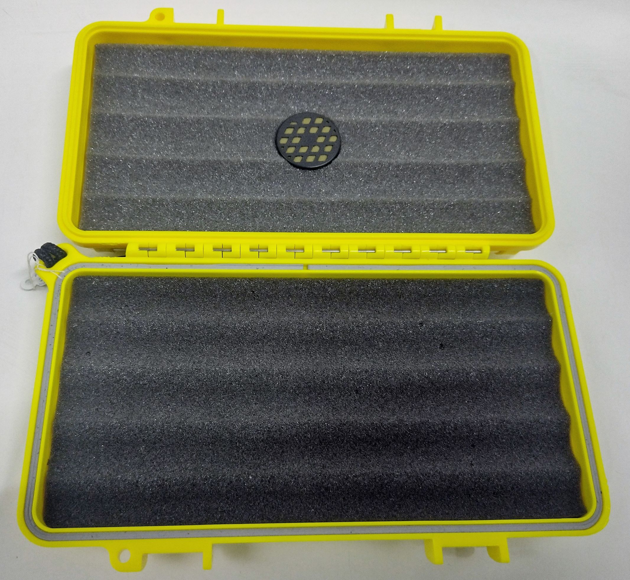 Caixa Umidora Nerone para Viagem para 5 charutos. Amarela