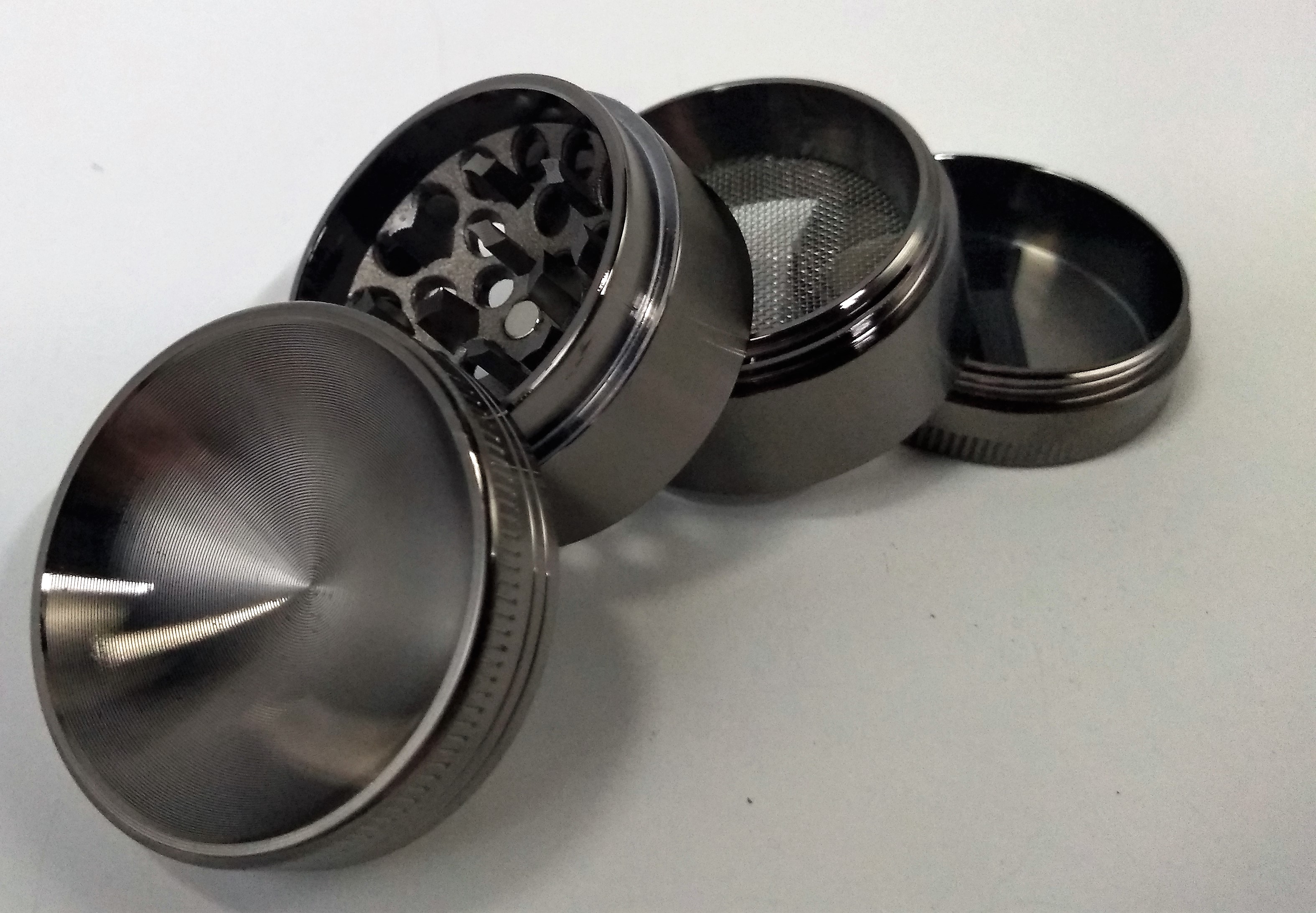 Triturador Metal Cavado 03