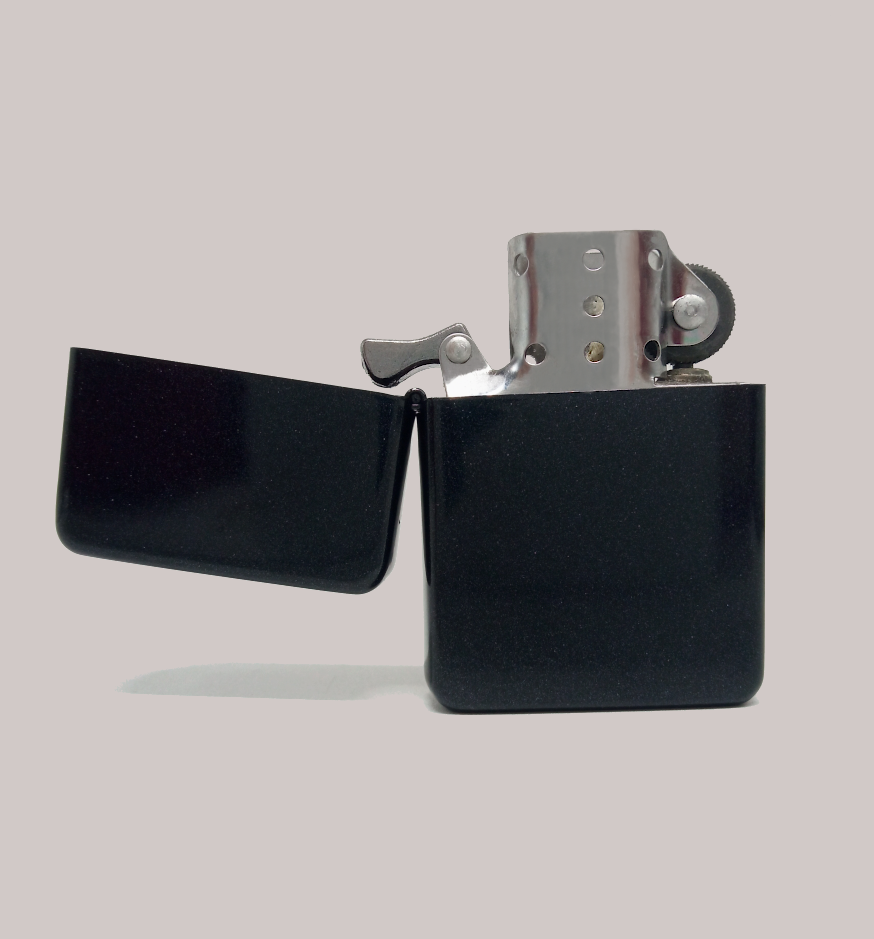 Tipo Zippo Preto Brilhoso